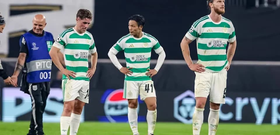 Игроки Celtic FC на поле после матча