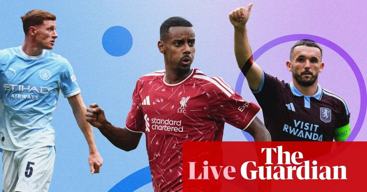 Игроки Manchester City, Liverpool и Aston Villa на фоне