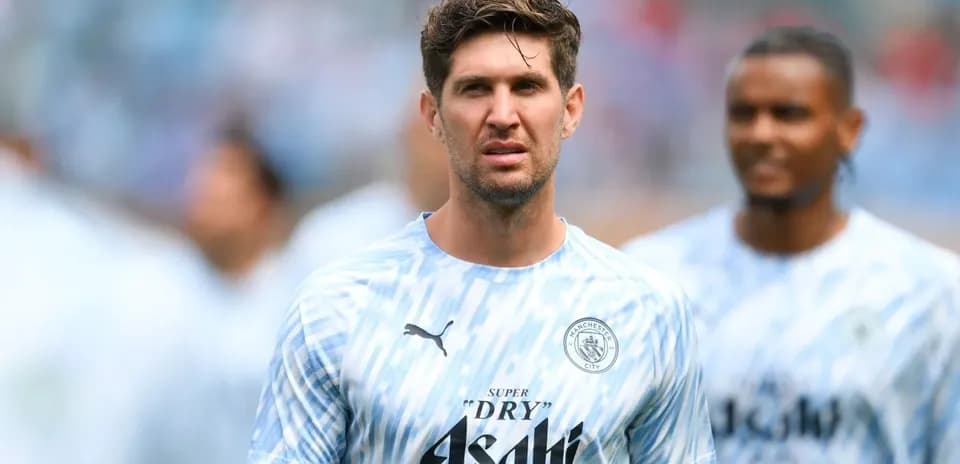 Игрок в форме Manchester City на тренировке