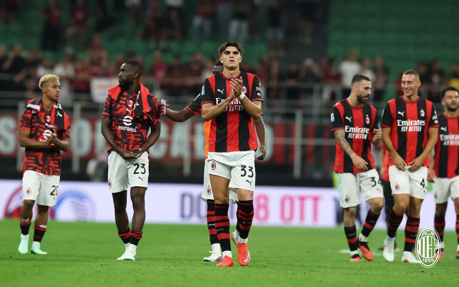 Игроки AC Milan после матча