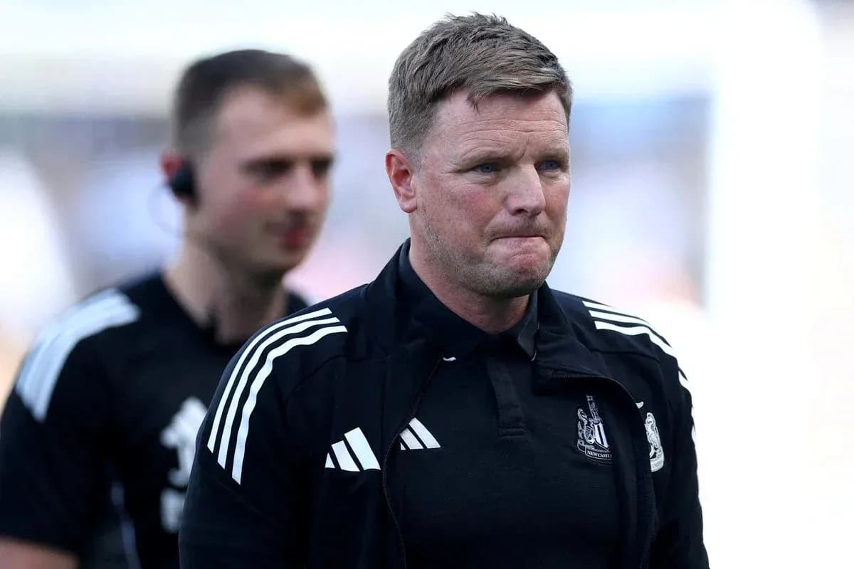 Тренер команды Newcastle United на стадионе