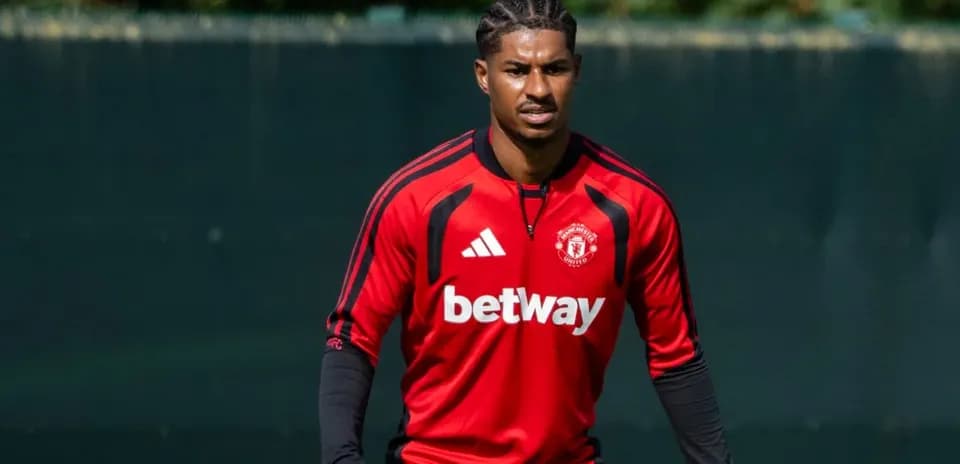 Игрок Manchester United на тренировочном поле