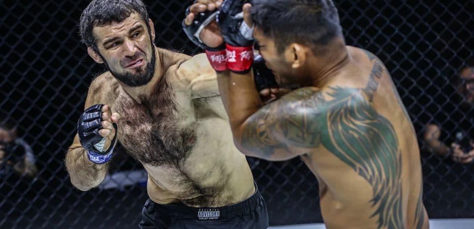 Где и как смотреть ONE Fight Night 48: Эрдоган против Эллиотта в прямом эфире