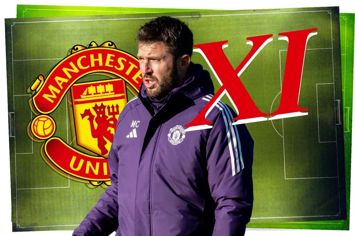 Тренер Manchester United на тренировочной площадке Тренер Manchester United на тренировочной площадке