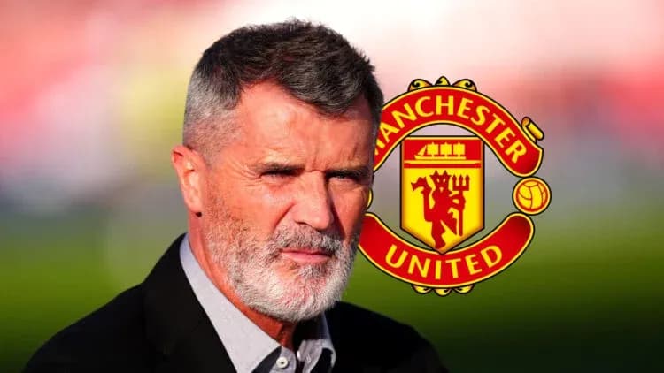 Человек на фоне логотипа Manchester United Человек на фоне логотипа Manchester United
