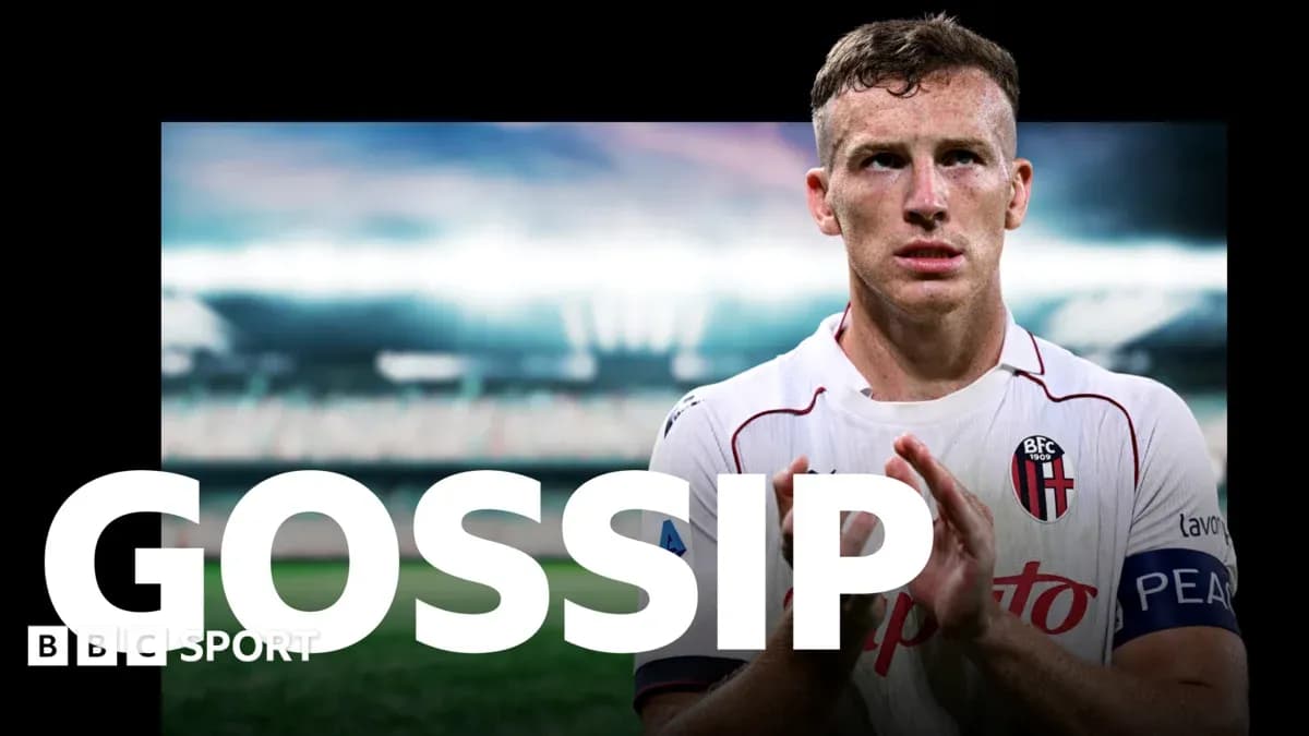 Игрок Болоньи на фоне стадиона с надписью 'GOSSIP' Игрок Болоньи на фоне стадиона с надписью 'GOSSIP'